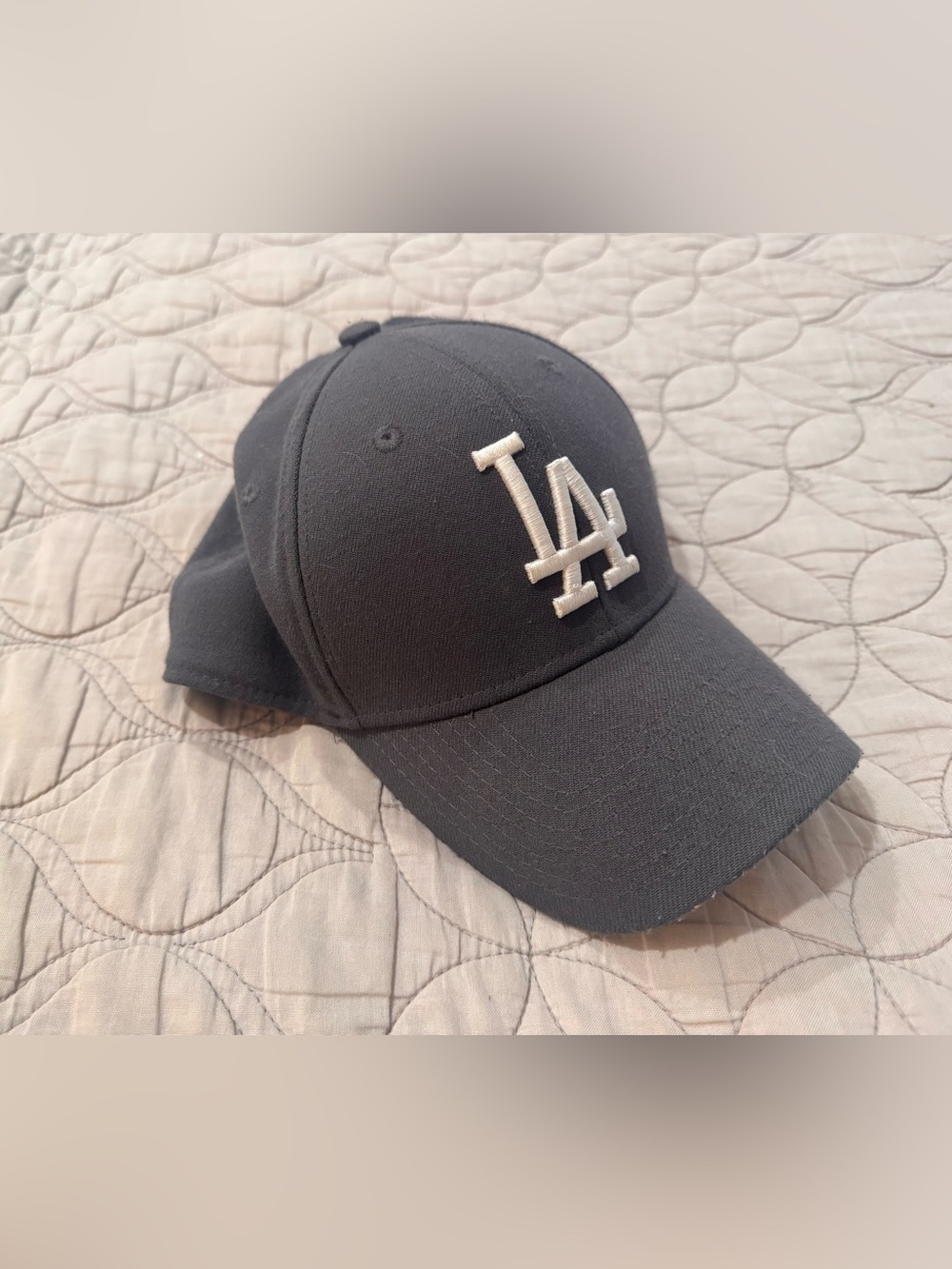 New Era Gray 39-THIRTY LA DODGERS Baseball Cap. Small-medium flex